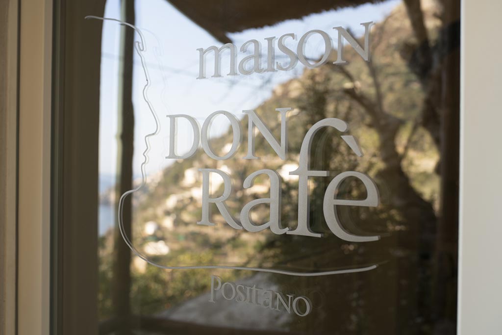 https://www.palazzotalamo.it/wp-content/uploads/2021/05/maison-don-rafe-palazzo-talamo-positano-17.jpg